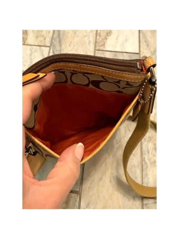 Coach Signature Jacquard Shoulder Cross Body E05N-6016 Canvas/Leather 9"x7" - Image 4