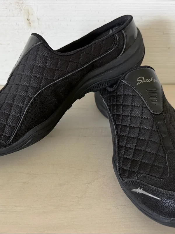 Skechers Air Cooled Slip On Sneakers Womens Black Size 7 Arch Fit Relax Fit NEW - Image 4