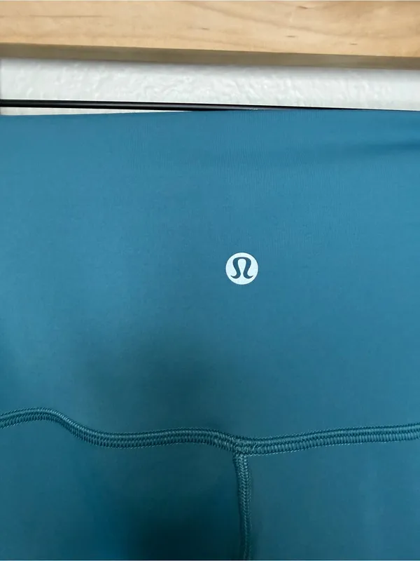 Lululemon Wunder Under Crop HR Roll Down Scallop Luxtreme Leggings 8 Teal - Image 5