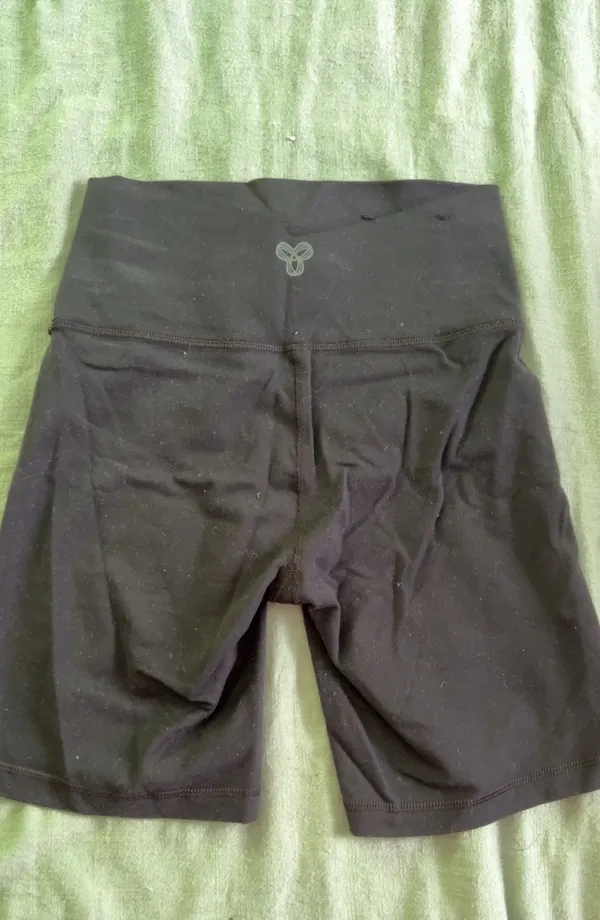 Aritzia TNA Biker Shorts - Image 2