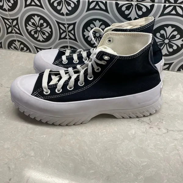 Converse Chuck Taylor Lugged 2.0 8.5 W High-Top Black Sneakers GUC - Image 10