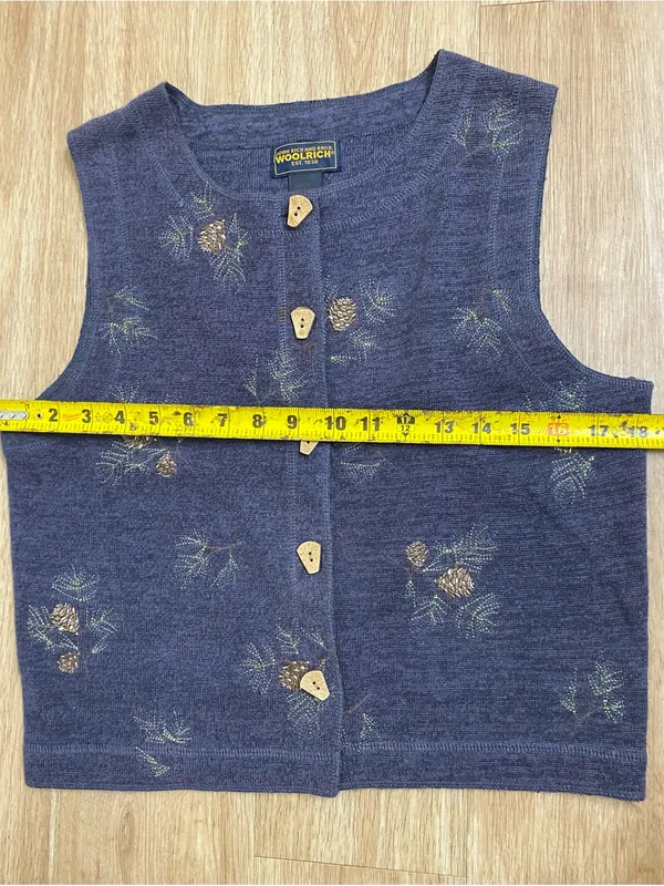 Woolrich Navy Blue Pinecone Embroidered Knit Vest - Image 5