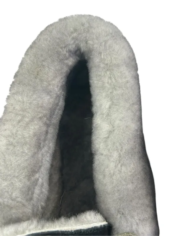 LL Bean Wicked Good Moccasins Black 8M hard sole fur lined - Image 4