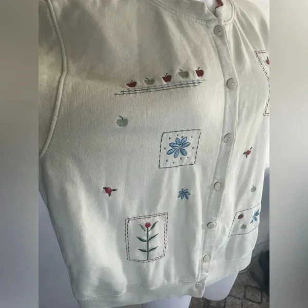 Vintage Grandma style Extra Shenanigans Button Front Embroidered‎ Apples 2X 0186 - Image 2
