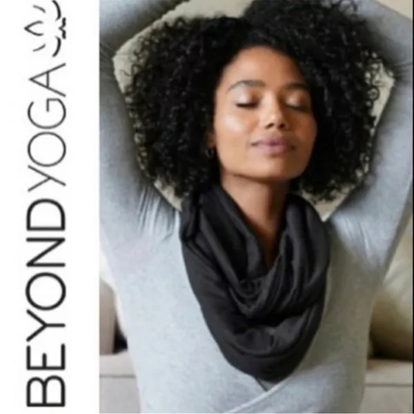 Beyond Yoga Pocket Infinity Scarf Black Zipper Pocket Athletic‎ FabFitFun NEW - Image 3