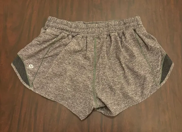 Hotty Hot Short 2.5” - Image 2