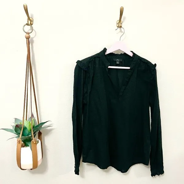 J. Crew Ruffle-Trim V-neck Popover in Clip Dot Black Size S Dark Feminine Chic - Image 3