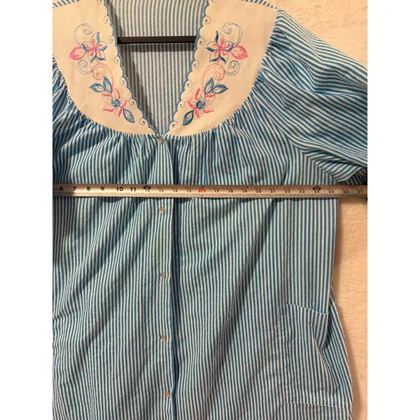 Vintage Blue White Striped Floral Embroidered Snap Front Duster House Dress XL - Image 5