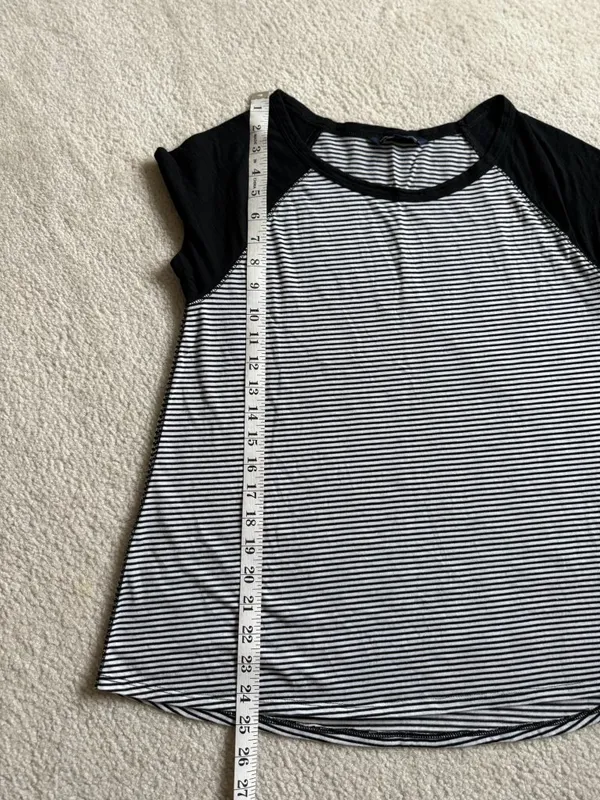 American Eagle Stripped Vintage TShirt in M - Image 6