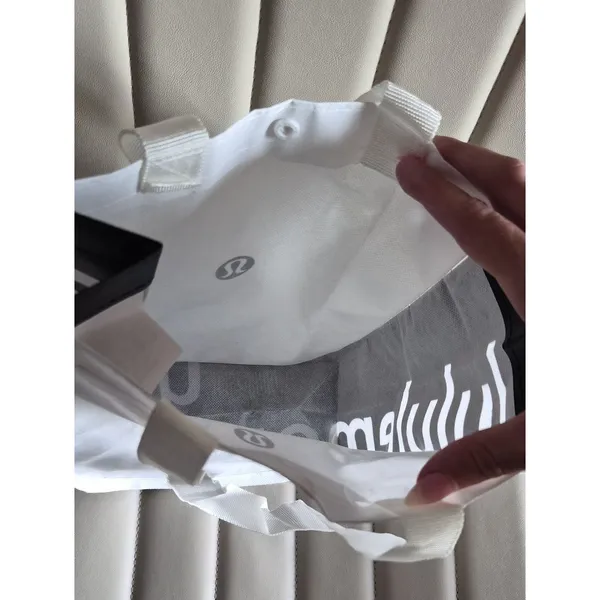 Lululemon Black & White Tote Bag - Image 4