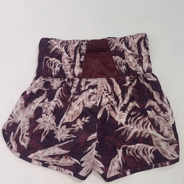 Free People FP Movement Floral Hi Rise Running Athleisure Gym‎ Shorts Size XS - Image 13
