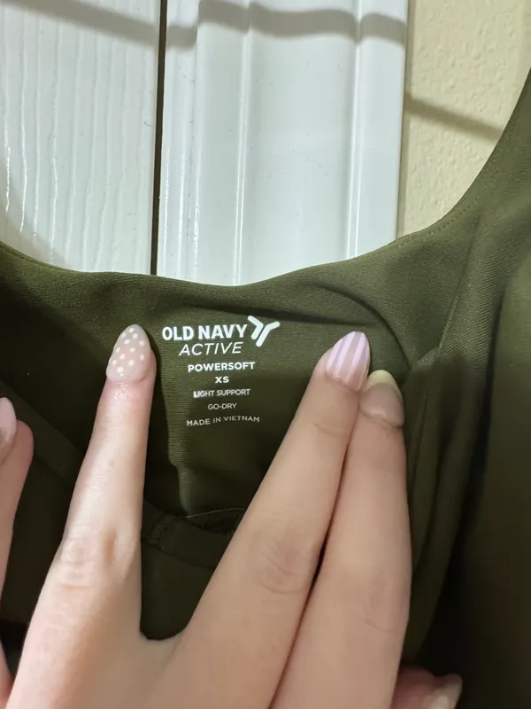 Old Navy Active Green workout tank - Image 2