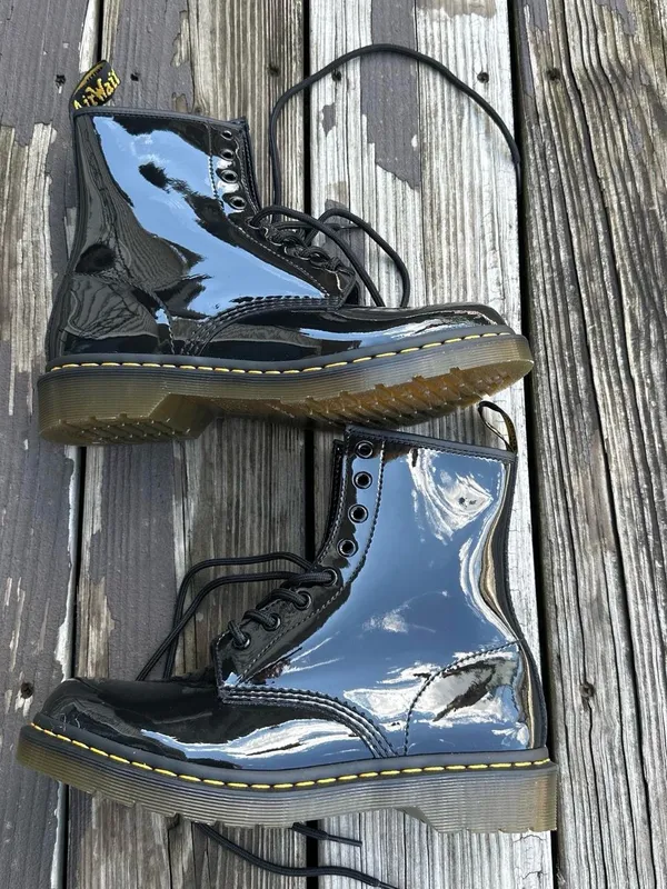 Dr. Martens 1460 Eight-Eye 8 Hole Patent Leather Boots Women’s Size 9 - Image 2