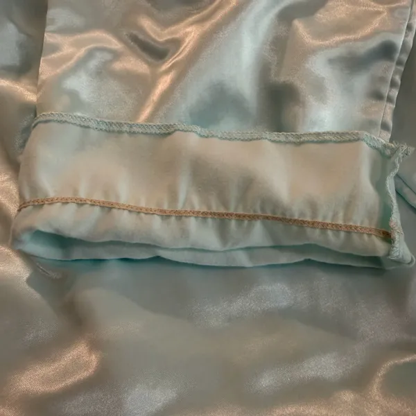 Delicates Vintage Light Blue Nightgown Size Small With Embroidery and Lace - Image 9
