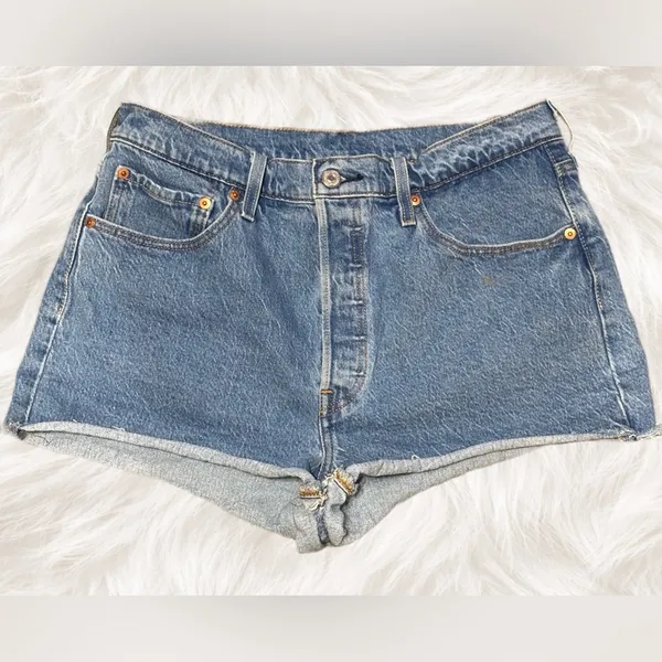 Levi’s 501 High Rise Cut Off Shorts Classic Button Fly Vintage Blue Denim 34 - Image 2