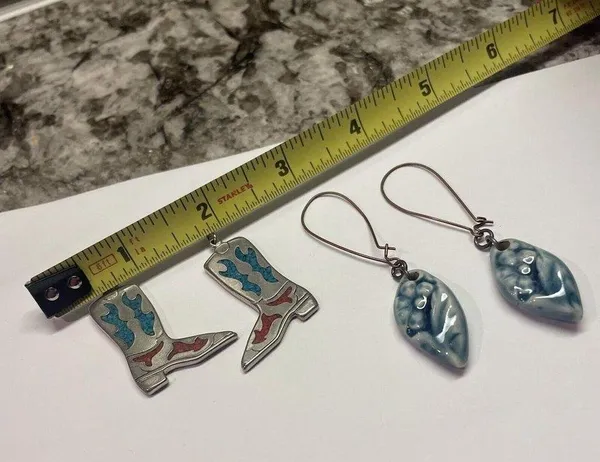 Lot Of 2 Costume Pierced Earrings Mix Dangle Mix - 1 Handmade 1 Cowboy Boots - Image 6