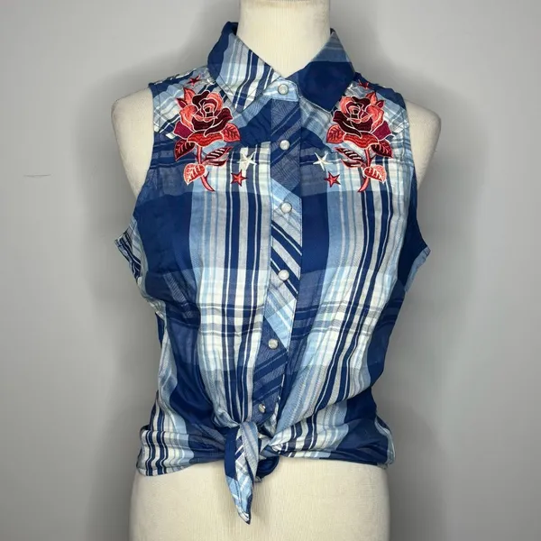 Idyllwind - Blue Plaid Print Embroidered Front Sleeveless Snap Western Shirt - Image 3