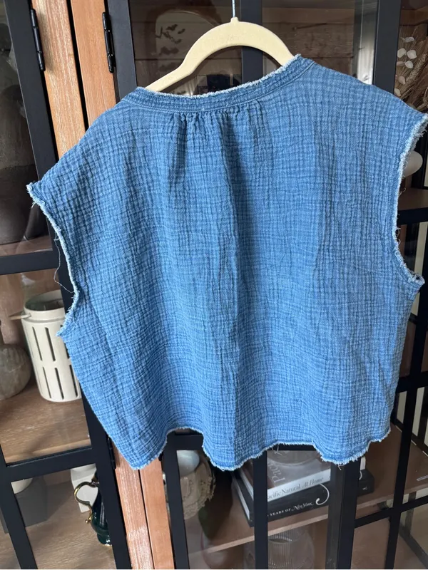 Aerie pool to party chambray muslin crop top distressed denim splice vneck cap - Image 5