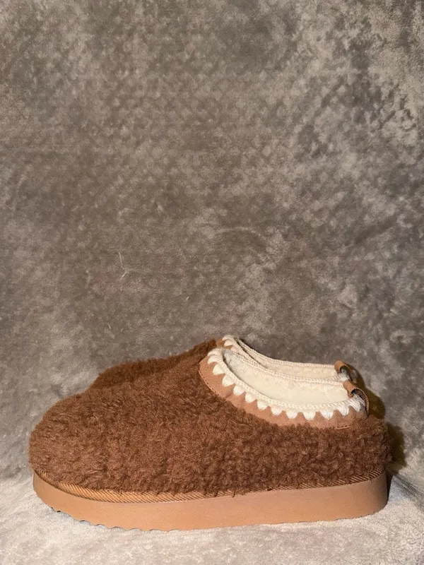 Auden Women's Kaya Genuine Suede Clog Slippers Brown Fuzzy Shearling - Image 5