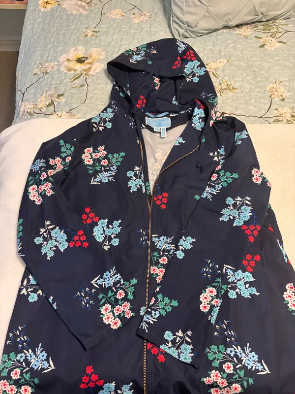 Draper James Rain Jacket - Image 5