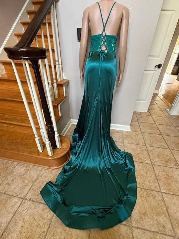 Loragal emerald srappy back long prom dress - Image 12