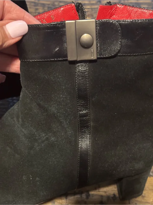 Coach Hillary‎ Black Suede Ankle Boots Block Heel Made in Italy Size 8.5 B - Image 8
