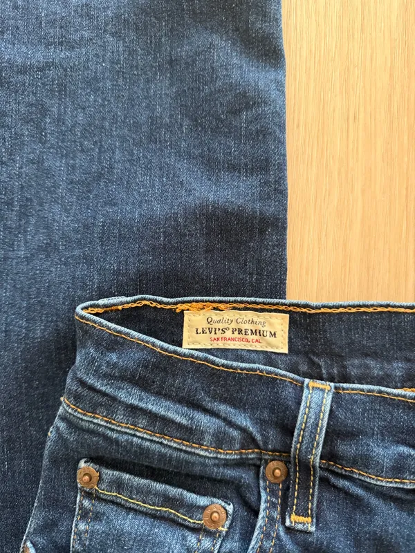 Levi’s Straight Jeans - Image 4
