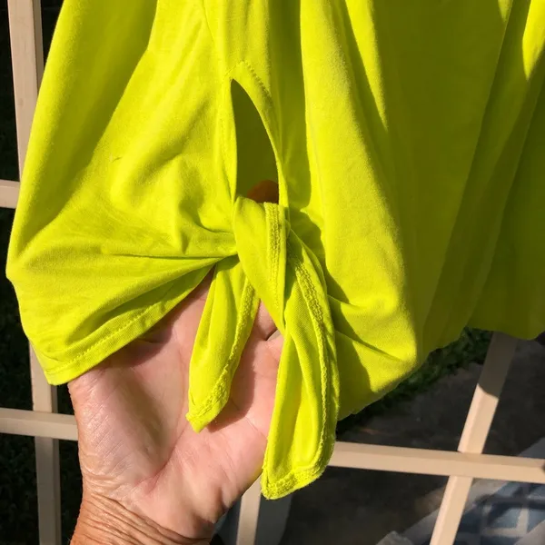 Fabletics Tank Chartreuse Top M - Image 2