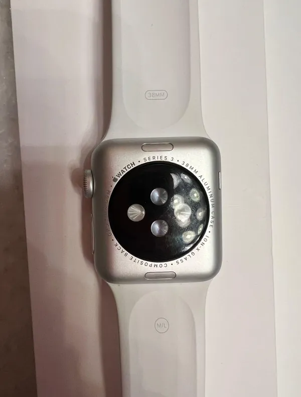 Apple Watch Series 3 - Image 2