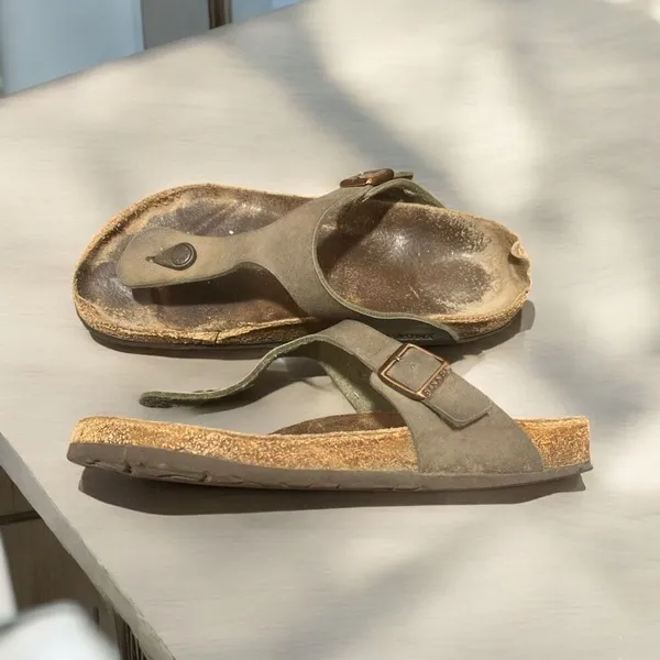 ✨Birkenstock GIZEH REGULAR Sz 40 Sandals✨ - Image 4