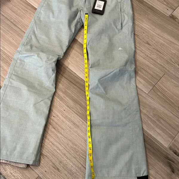 Burton Fly Pant skiing/snowboarding - Image 6