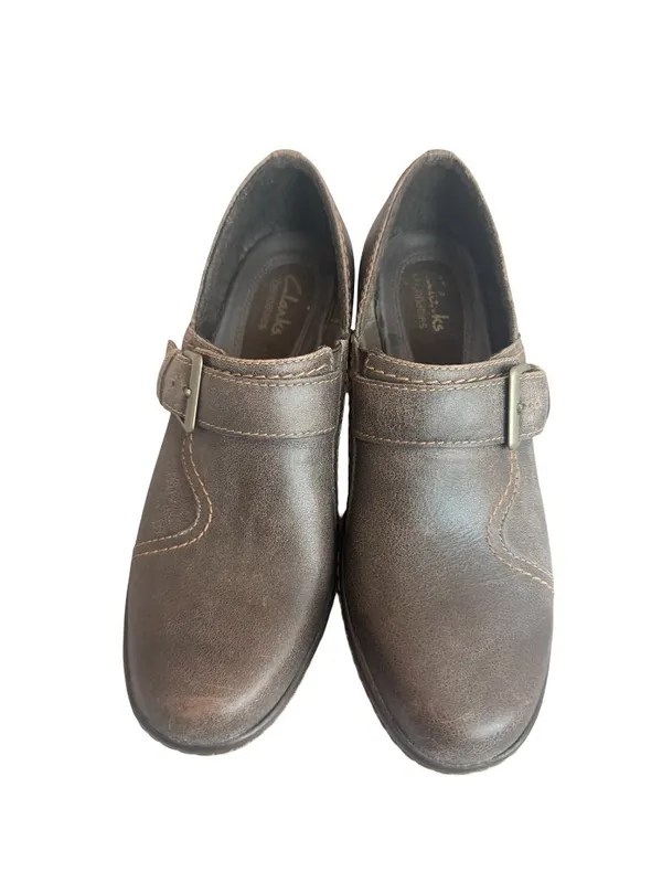 Clarks Bendables Freesia Clog Shoes Low Heel Buckle Leather Light Brown Size 8 - Image 2
