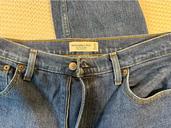 Abercrombie & Fitch 90’s High Rise - Image 2
