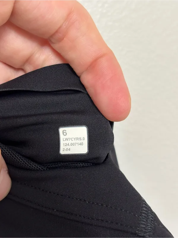 Lululemon Nulux Tight-Fit High-Rise Track Short 2.5" - Size 6 - Image 7