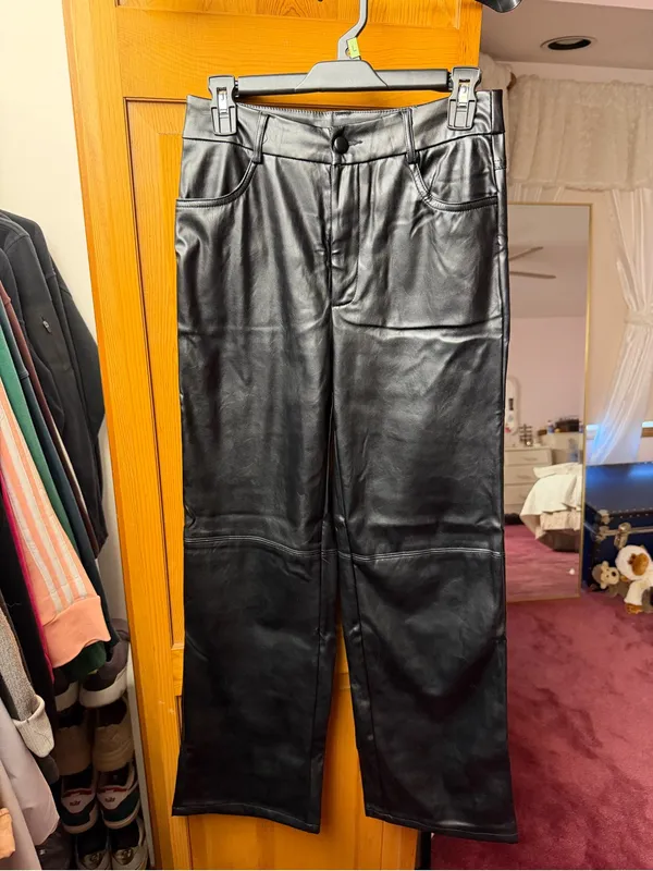 SHEIN Black Faux Leather Wide-Leg Jeans - Image 5