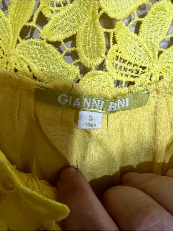Gianni‎ Bini Yellow Off Shoulder Lace Trim Boho Peasant Spanish Vaca Mini Dress - Image 5