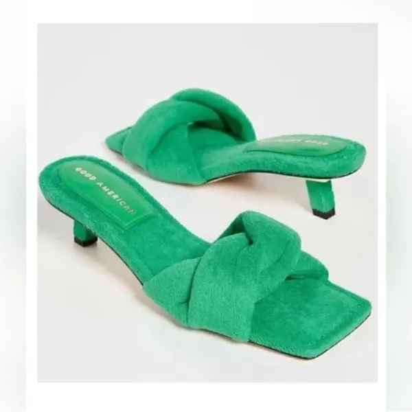 Good American Terry Slip on Green Sandals(Size 7.5) - Image 3