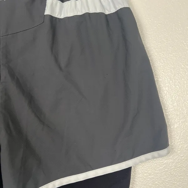 Athleta‎ Lined Running Shorts Grey Sz M - Image 6