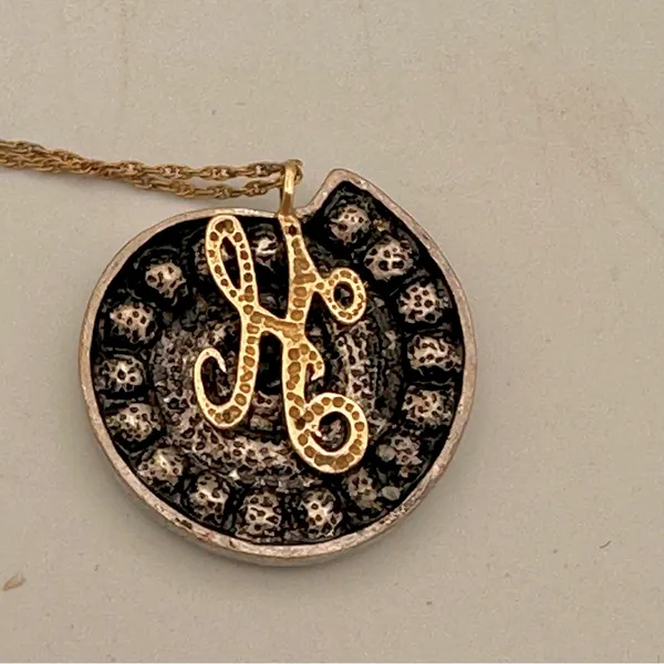 Vintage-Inspired Spiral Rhinestone Pendant Necklace - Image 7