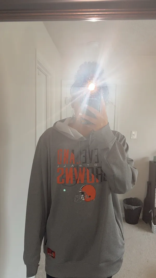 Cleveland Browns Sweatshirt - Image 2