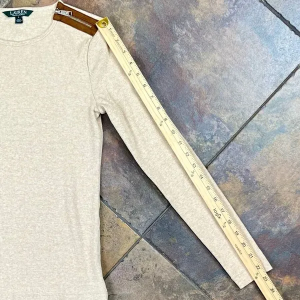 Lauren Ralph Lauren Rib Knit Shoulder Zipper Beige Sweater Small - Image 5