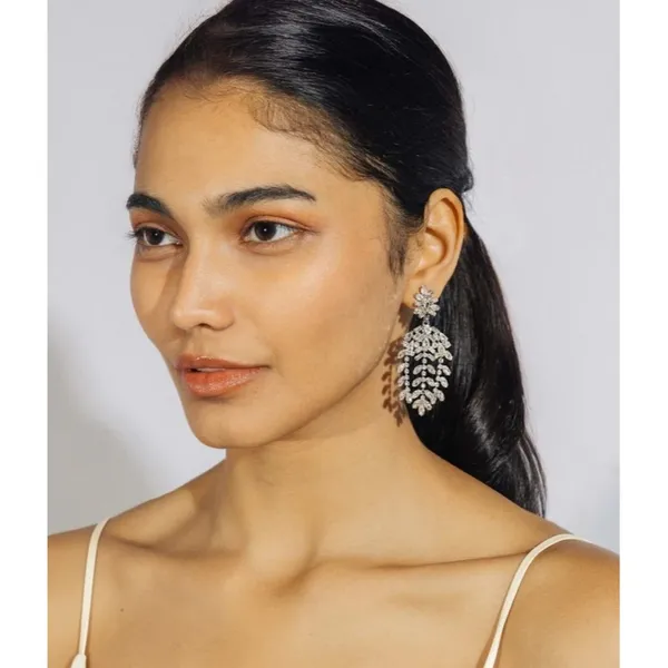 Loren Hope Elena Statement Earrings Crystal Gold Tone NEW - Image 2