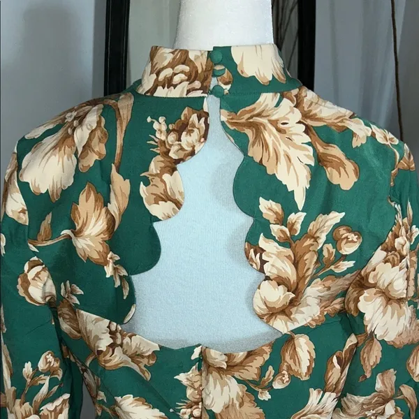 Maeve By Anthropologie Green and Tan Floral Tunic - Image 7