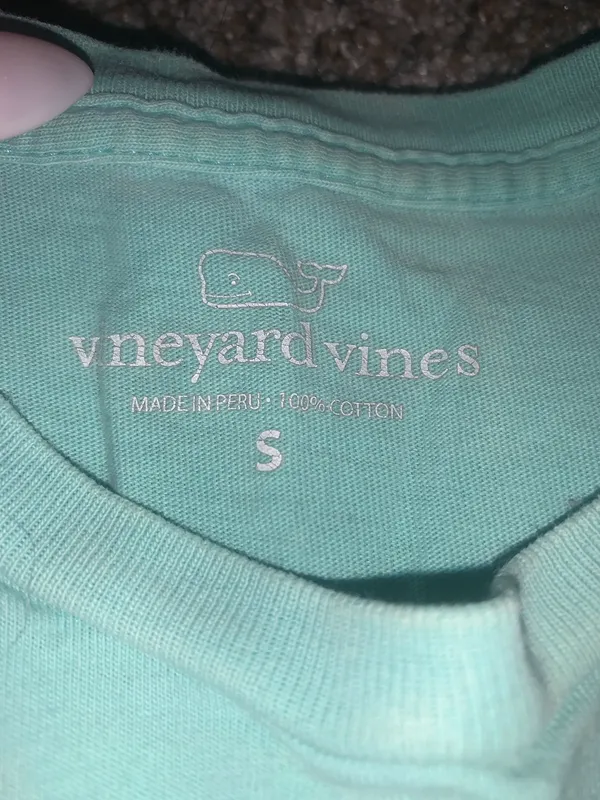 Vineyard Vines Tshirt - Image 3