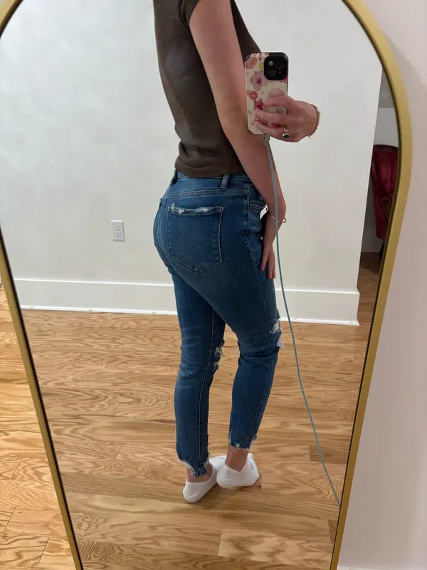 Vervet Jeans Distressed - Image 2
