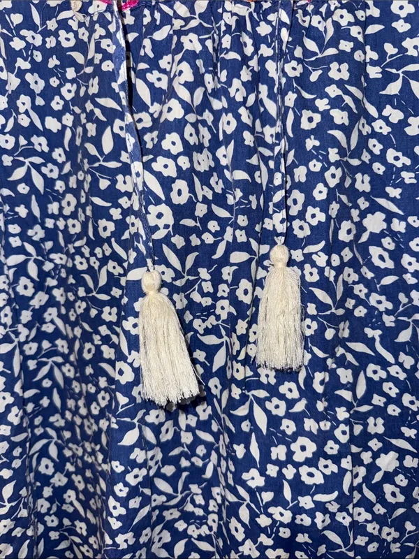 THML Blue and White Floral Top - Image 3
