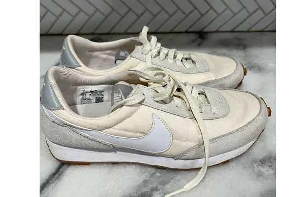 Nike Daybreak Summit Women's Shoes White/Pale Ivory/Light Smoke Grey CK2351-101 - Image 7