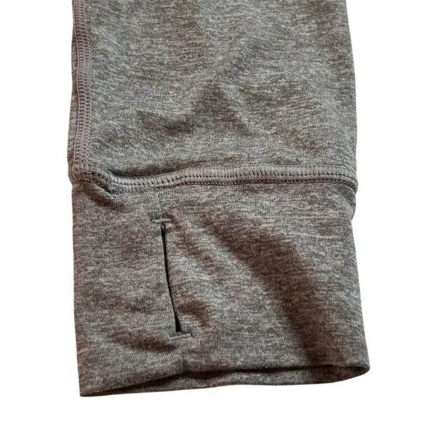 Yogalicious Women's Gray Long‎ Sleeve Top Open Back Thumb Holes Size M - Image 5