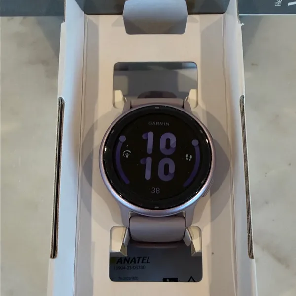 NWT Garmin vívoactive 5 Silicone Band Smartwatch - Image 8