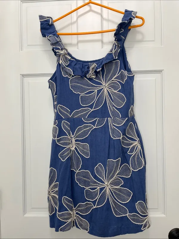 Loft Blue w/ Creme Floral Embroidered Ruffle Neckline Mini Dress - Size 10 - Image 8
